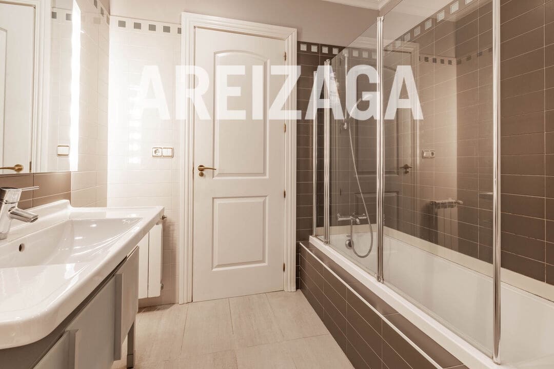 5 bedroom Flat for sale in Donostia-San Sebastian - € 1,480,000 (Ref: 9679353)