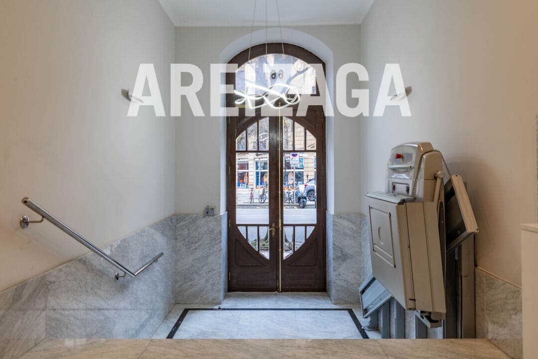 5 bedroom Flat for sale in Donostia-San Sebastian - € 1,480,000 (Ref: 9679353)