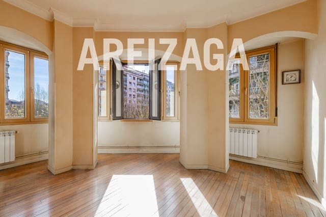 Piso de 5 habitaciones en Donostia-San Sebastián en venta - 880.000 € (Ref: 9725006)