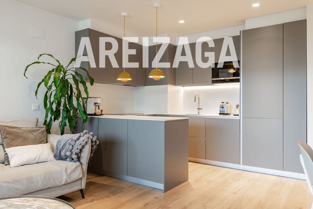 3 soverom Leilighet til salgs i Donostia-San Sebastian med svømmebasseng - € 750 000 (Ref: 9737701)