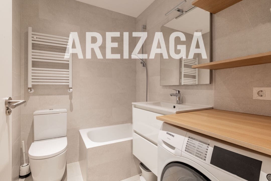 3 soverom Leilighet til salgs i Donostia-San Sebastian med svømmebasseng - € 750 000 (Ref: 9737701)