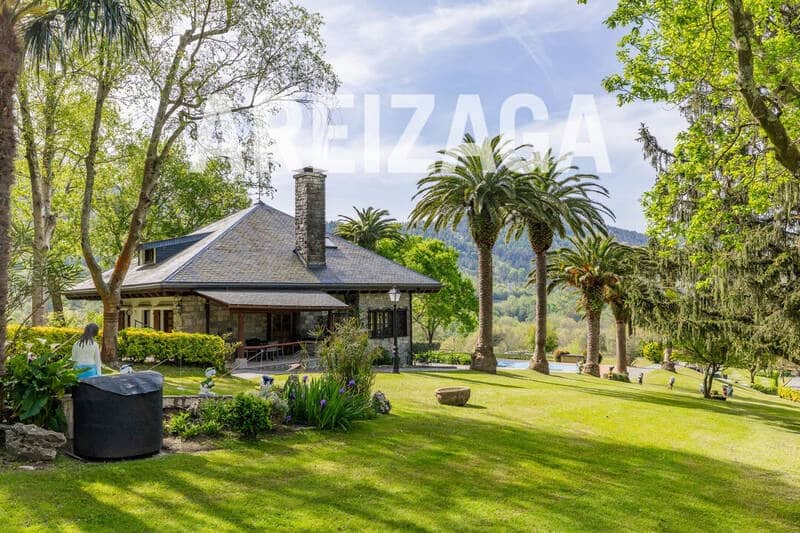 7 bedroom Villa for sale in Astigarraga with pool - € 2,900,000 (Ref: 9779075)