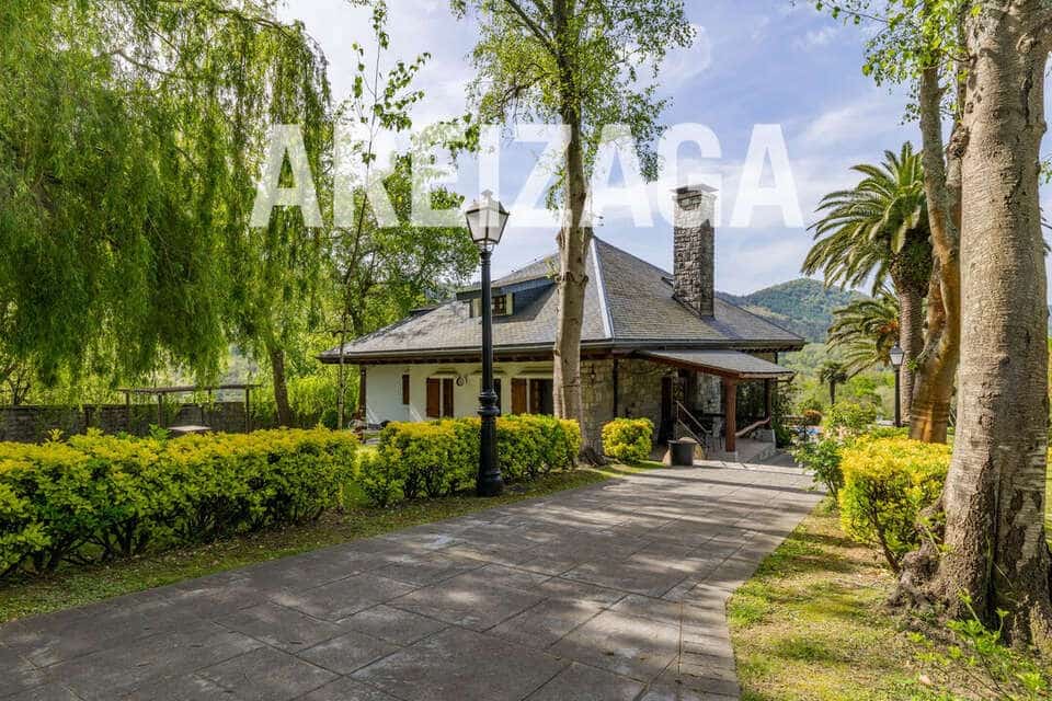7 bedroom Villa for sale in Astigarraga with pool - € 2,900,000 (Ref: 9779075)