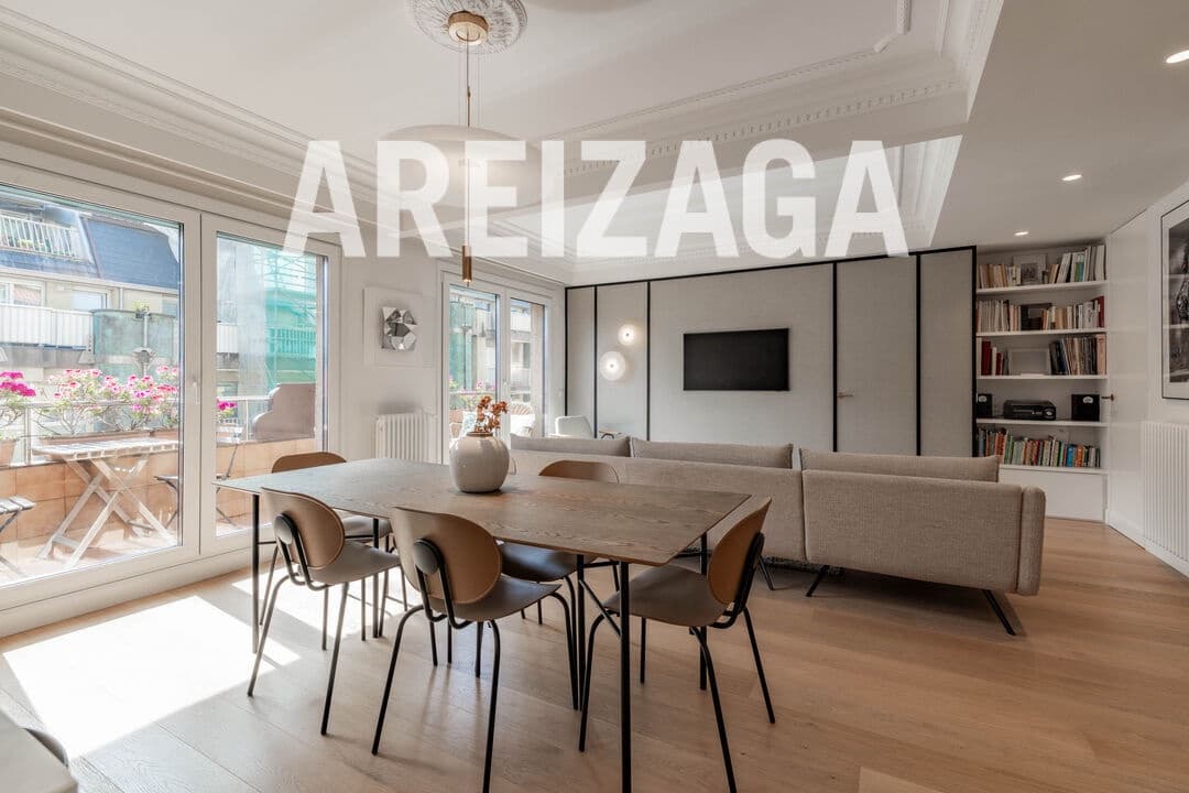 3 sypialnia Mieszkanie na sprzedaż w Donostia-San Sebastian - 975 000 € (Ref: 9798486)