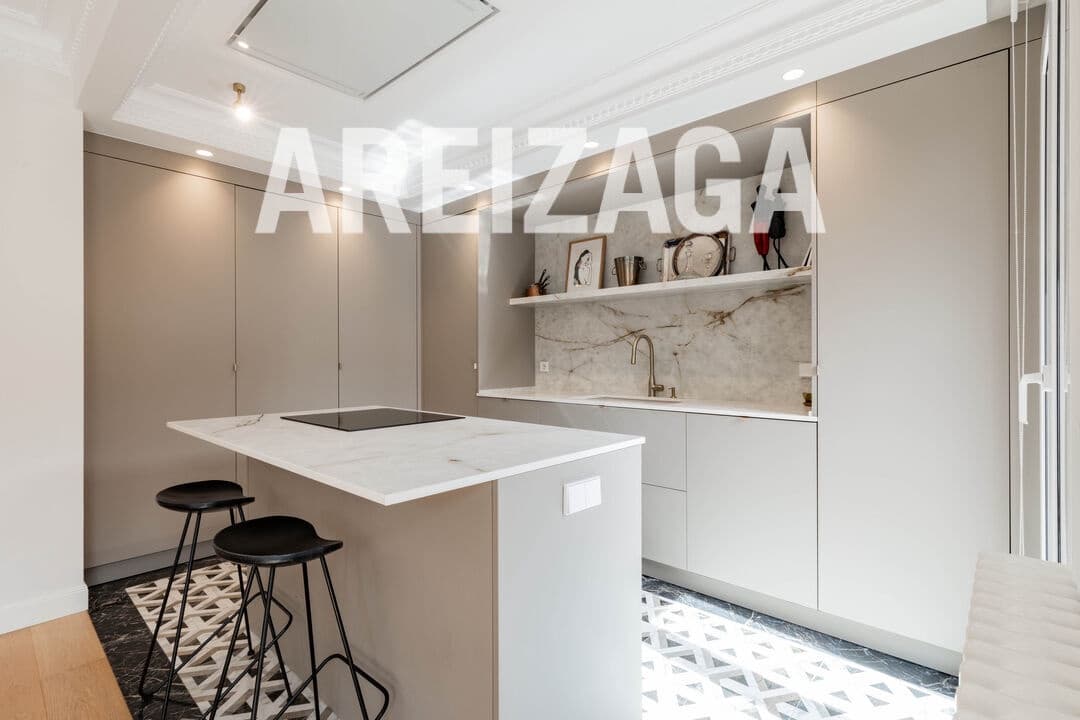 3 sypialnia Mieszkanie na sprzedaż w Donostia-San Sebastian - 975 000 € (Ref: 9798486)