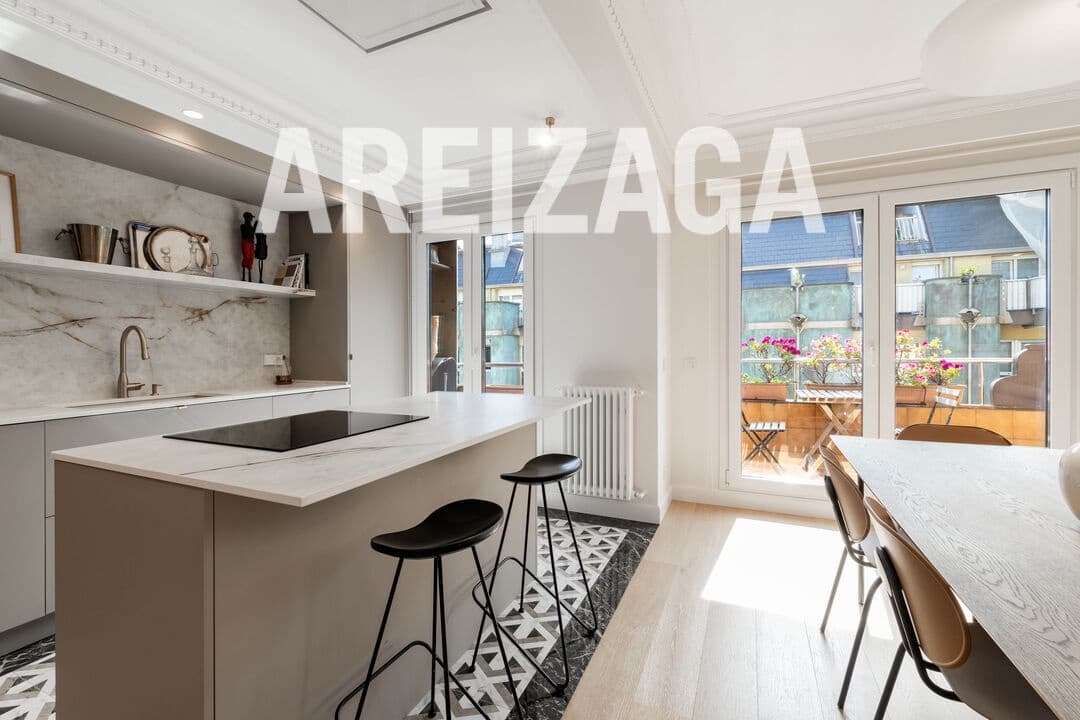 3 sypialnia Mieszkanie na sprzedaż w Donostia-San Sebastian - 975 000 € (Ref: 9798486)