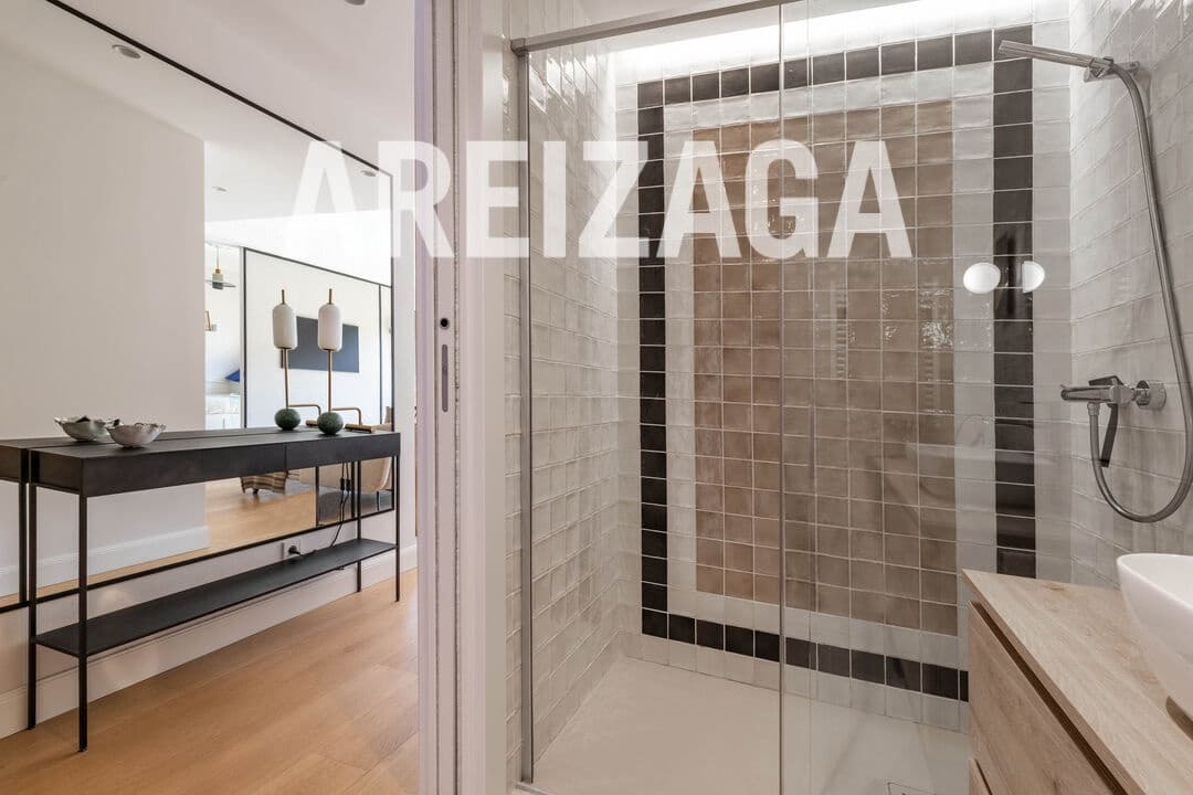 3 sypialnia Mieszkanie na sprzedaż w Donostia-San Sebastian - 975 000 € (Ref: 9798486)