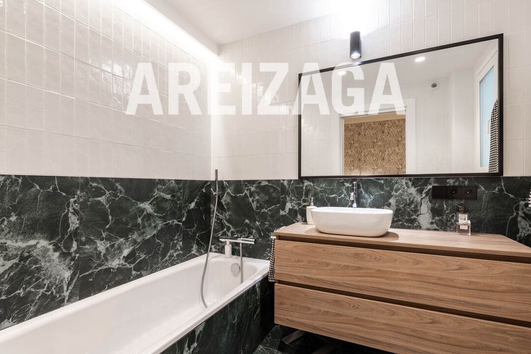 3 sypialnia Mieszkanie na sprzedaż w Donostia-San Sebastian - 975 000 € (Ref: 9798486)