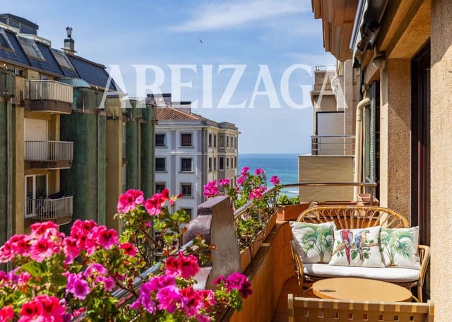3 bedroom Flat for sale in Donostia-San Sebastián - € 975,000 (Ref: 9798486)
