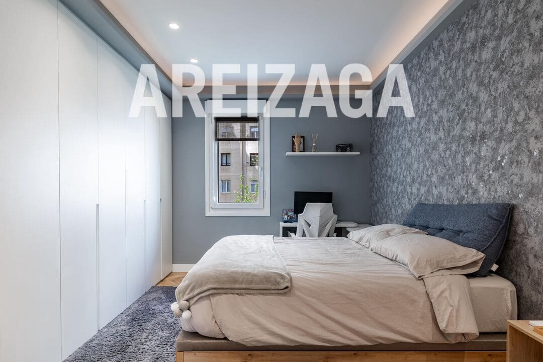3 bedroom Flat for sale in Donostia-San Sebastian - € 1,110,000 (Ref: 9815121)