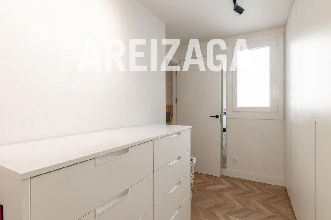 3 bedroom Flat for sale in Donostia-San Sebastian - € 1,110,000 (Ref: 9815121)