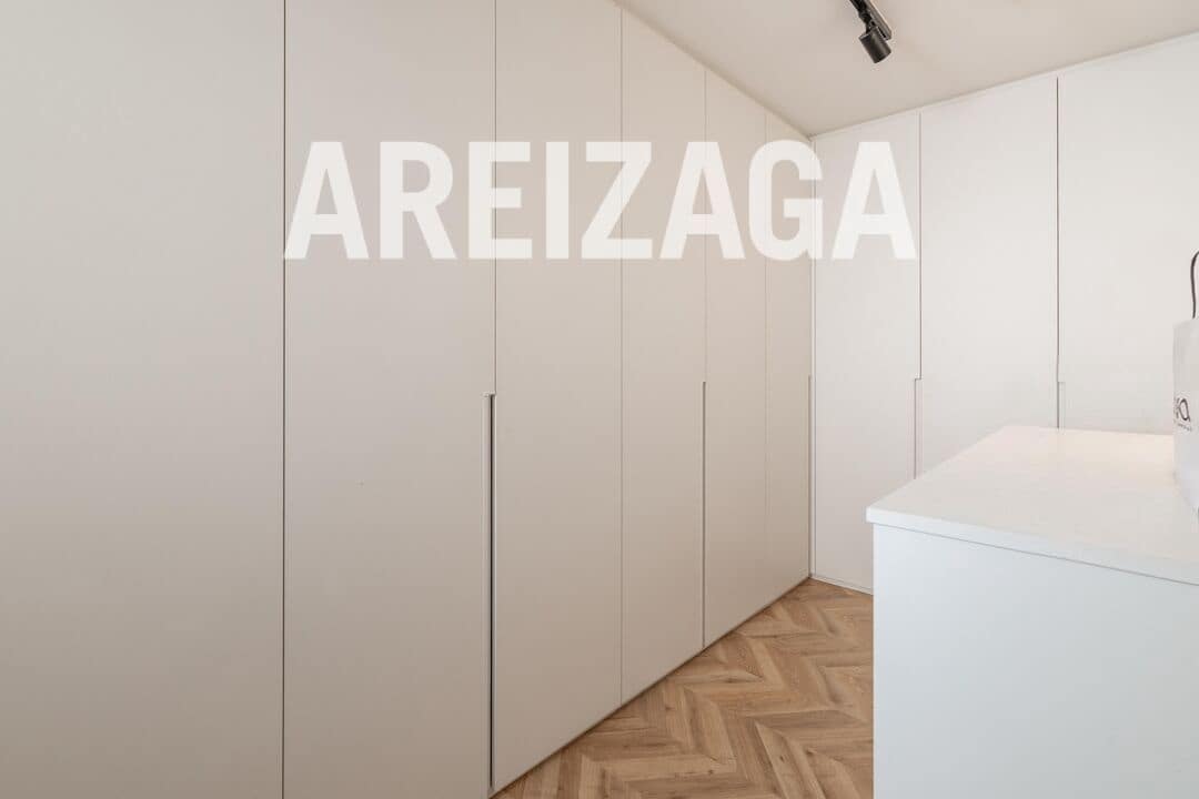3 bedroom Flat for sale in Donostia-San Sebastian - € 1,110,000 (Ref: 9815121)