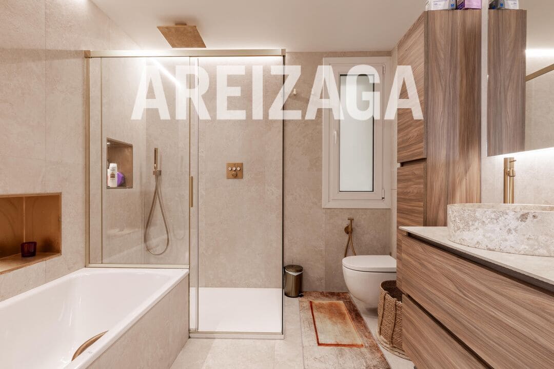 3 bedroom Flat for sale in Donostia-San Sebastian - € 1,110,000 (Ref: 9815121)