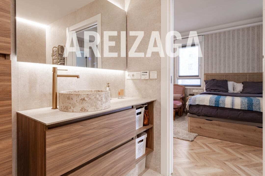 3 bedroom Flat for sale in Donostia-San Sebastian - € 1,110,000 (Ref: 9815121)