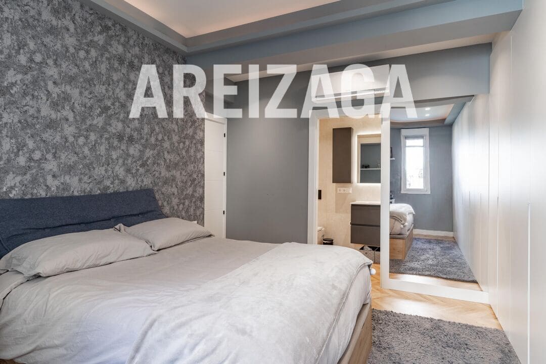 3 bedroom Flat for sale in Donostia-San Sebastian - € 1,110,000 (Ref: 9815121)