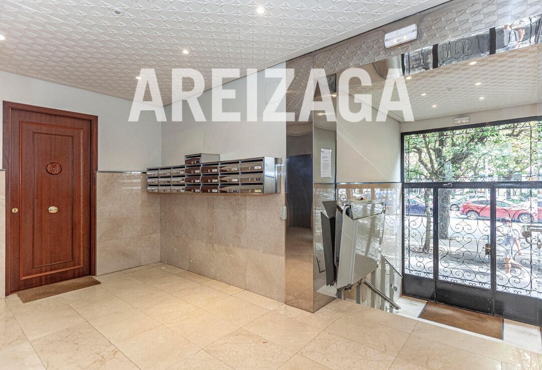 3 bedroom Flat for sale in Donostia-San Sebastian - € 1,110,000 (Ref: 9815121)