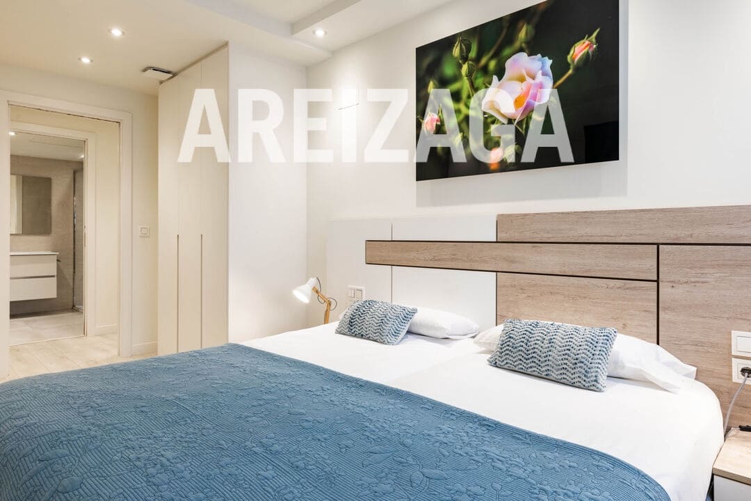 2 bedroom Flat for sale in Donostia-San Sebastian - € 830,000 (Ref: 9816517)