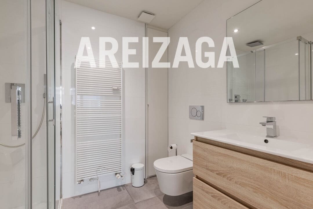 2 bedroom Flat for sale in Donostia-San Sebastian - € 830,000 (Ref: 9816517)