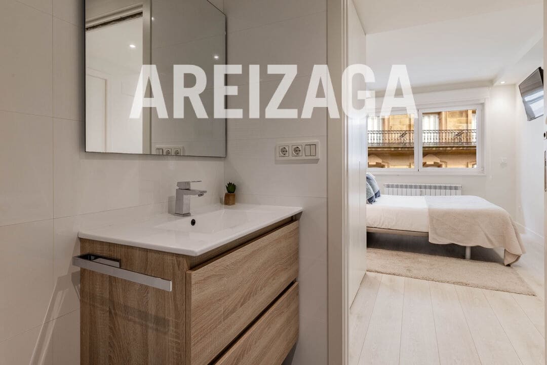 2 bedroom Flat for sale in Donostia-San Sebastian - € 830,000 (Ref: 9816517)