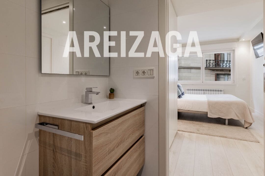 2 bedroom Flat for sale in Donostia-San Sebastian - € 830,000 (Ref: 9816517)