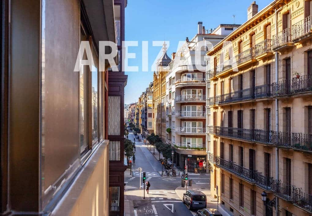 2 bedroom Flat for sale in Donostia-San Sebastian - € 830,000 (Ref: 9816517)