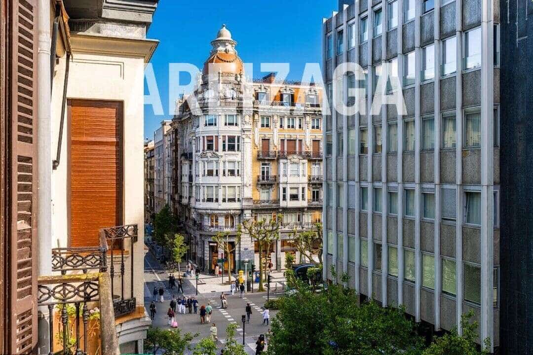 6 slaapkamer Flat te koop in Donostia-San Sebastian - € 1.143.000 (Ref: 9819706)