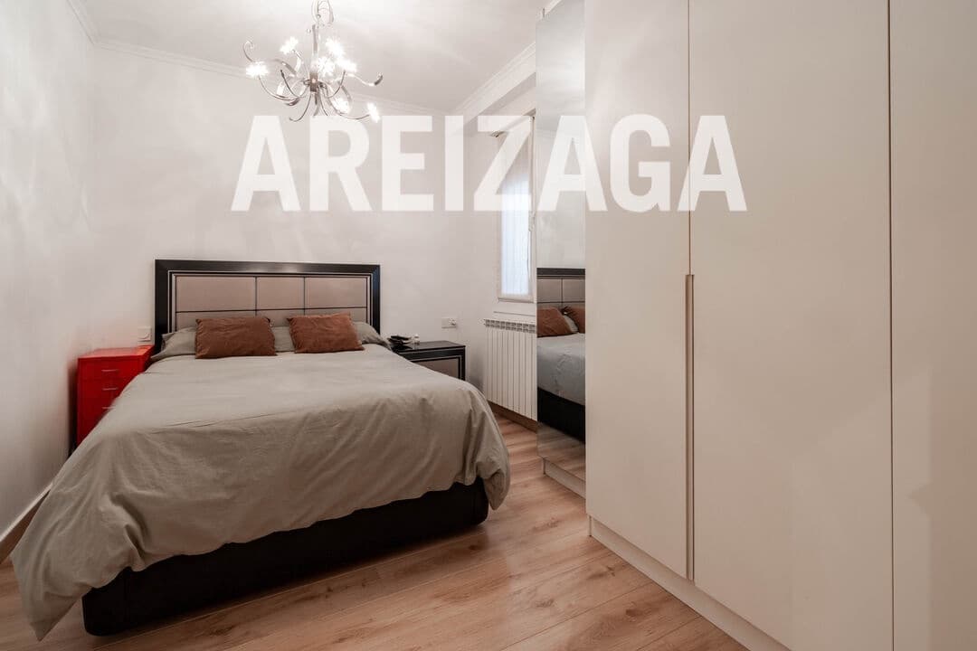 3 soverom Leilighet til salgs i Donostia-San Sebastian - € 740 000 (Ref: 9833093)