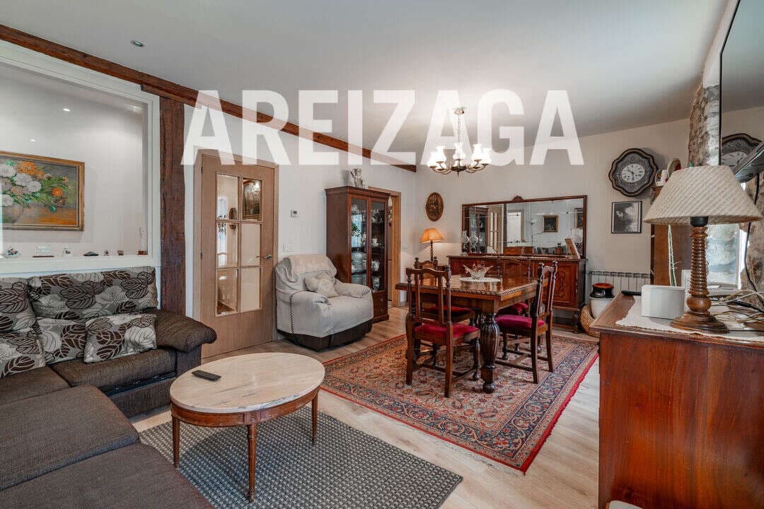 3 soverom Leilighet til salgs i Donostia-San Sebastian - € 740 000 (Ref: 9833093)
