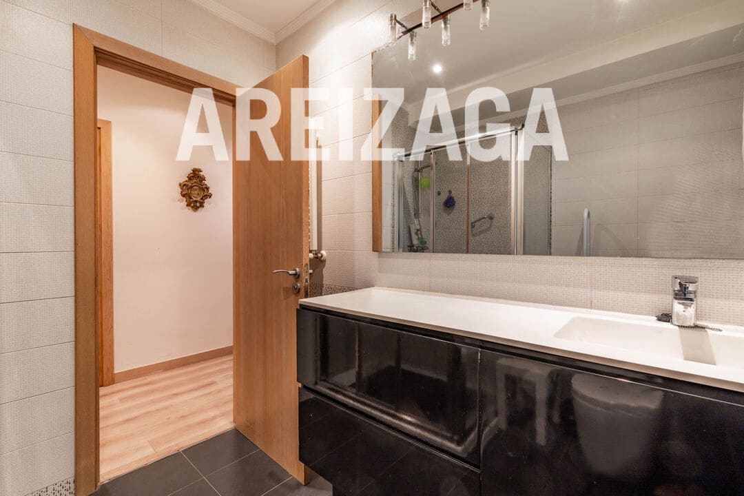 3 soverom Leilighet til salgs i Donostia-San Sebastian - € 740 000 (Ref: 9833093)