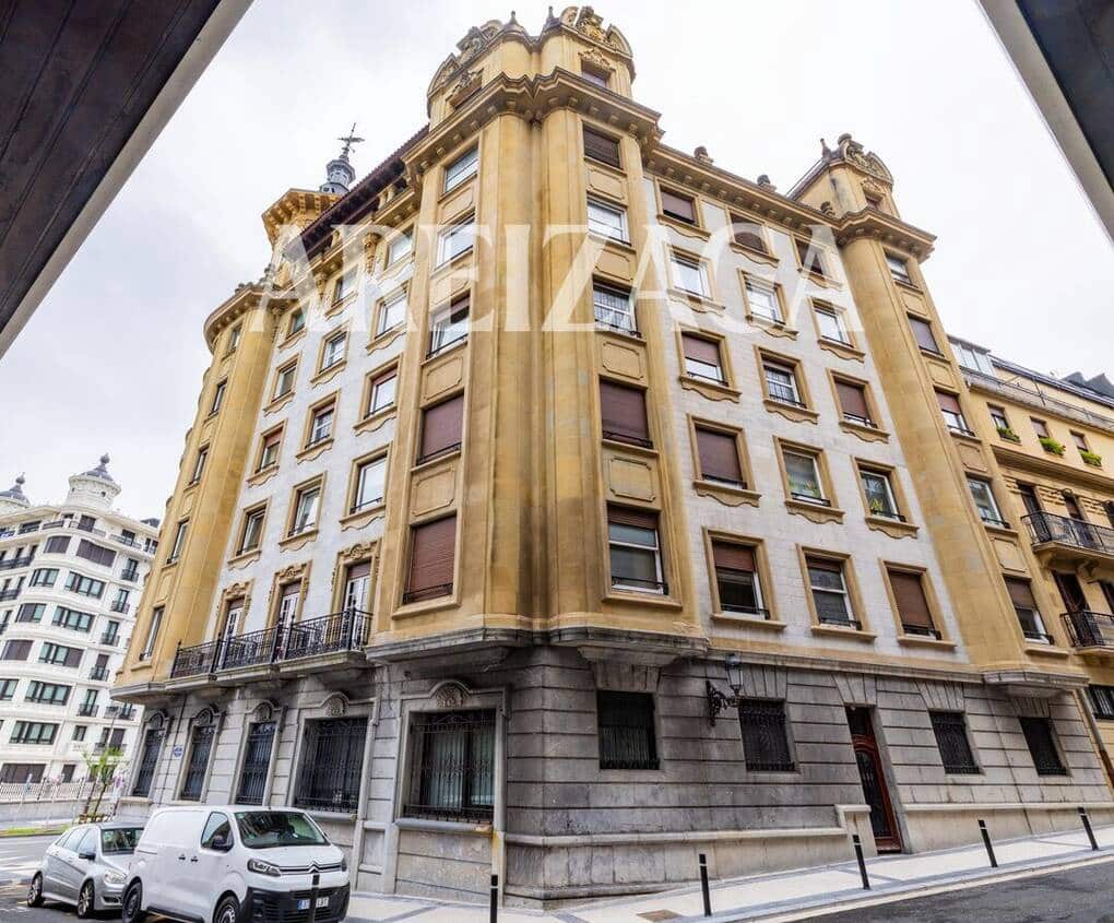 3 slaapkamer Flat te koop in Donostia-San Sebastian - € 950.000 (Ref: 9838743)