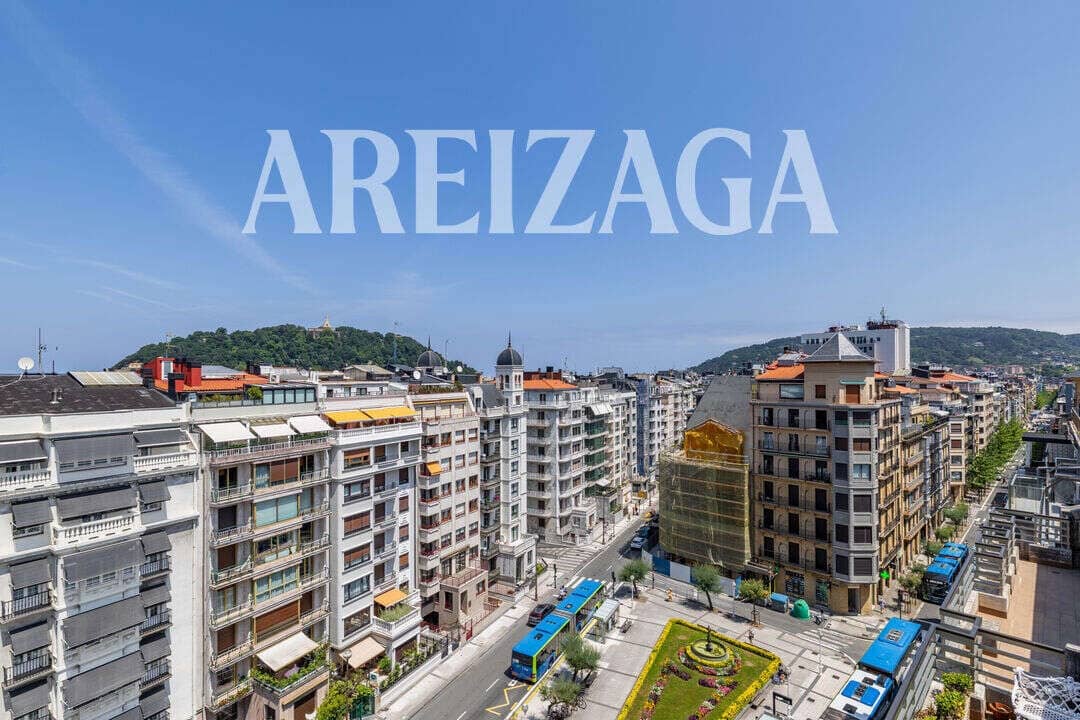 3 bedroom Flat for sale in Donostia-San Sebastian - € 950,000 (Ref: 9838743)