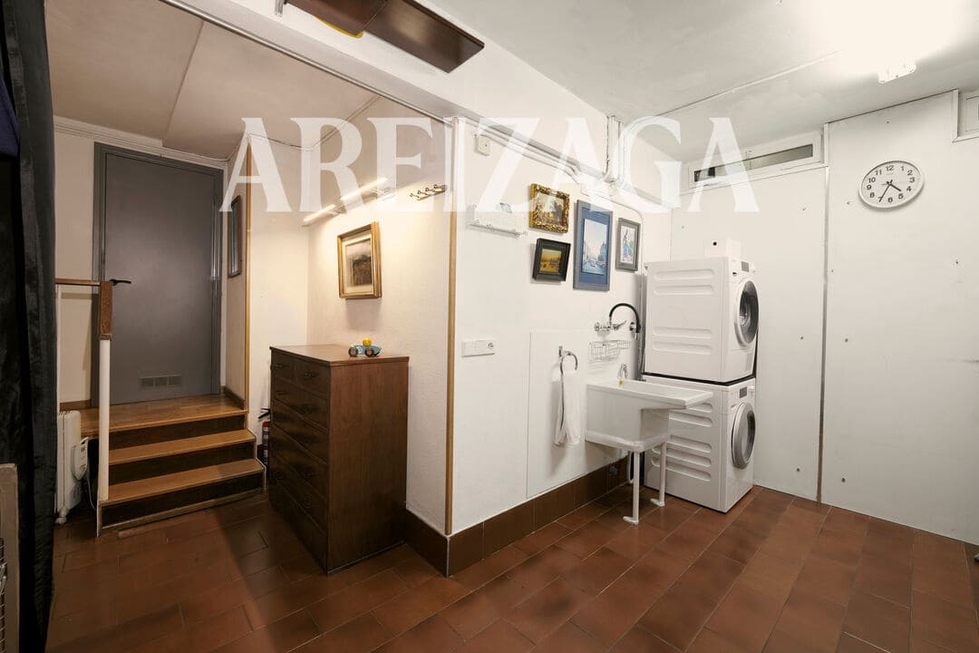 3 bedroom Flat for sale in Donostia-San Sebastian - € 995,000 (Ref: 9838744)