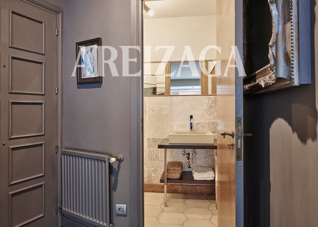 3 bedroom Flat for sale in Donostia-San Sebastian - € 995,000 (Ref: 9838744)