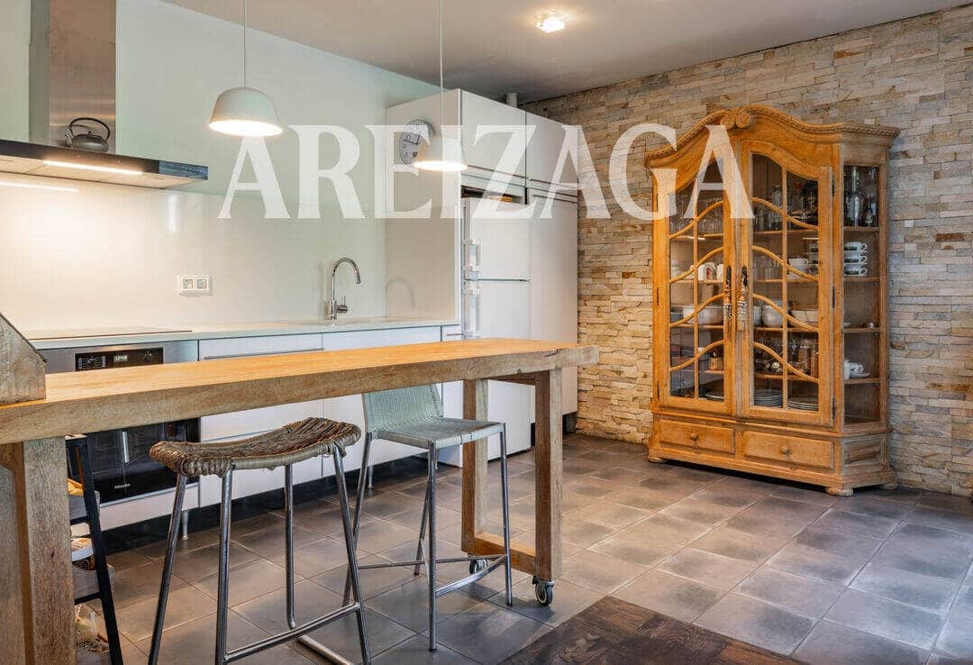 3 bedroom Flat for sale in Donostia-San Sebastian - € 995,000 (Ref: 9838744)