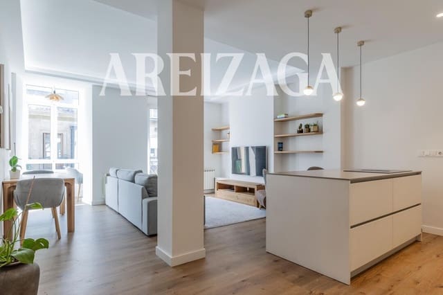 Piso de 2 habitaciones en Donostia-San Sebastián en venta - 840.000 € (Ref: 9838745)