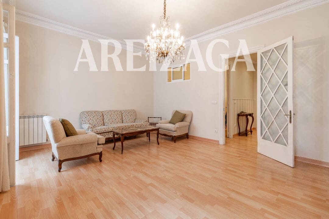 4 bedroom Flat for sale in Donostia-San Sebastian - € 980,000 (Ref: 9844487)