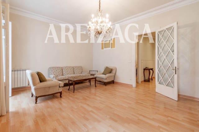 Piso de 4 habitaciones en Donostia-San Sebastián en venta - 980.000 € (Ref: 9844487)