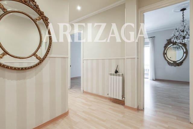 Piso de 4 habitaciones en Donostia-San Sebastián en venta - 980.000 € (Ref: 9844487)