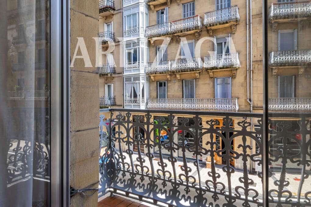 4 bedroom Flat for sale in Donostia-San Sebastian - € 980,000 (Ref: 9844487)
