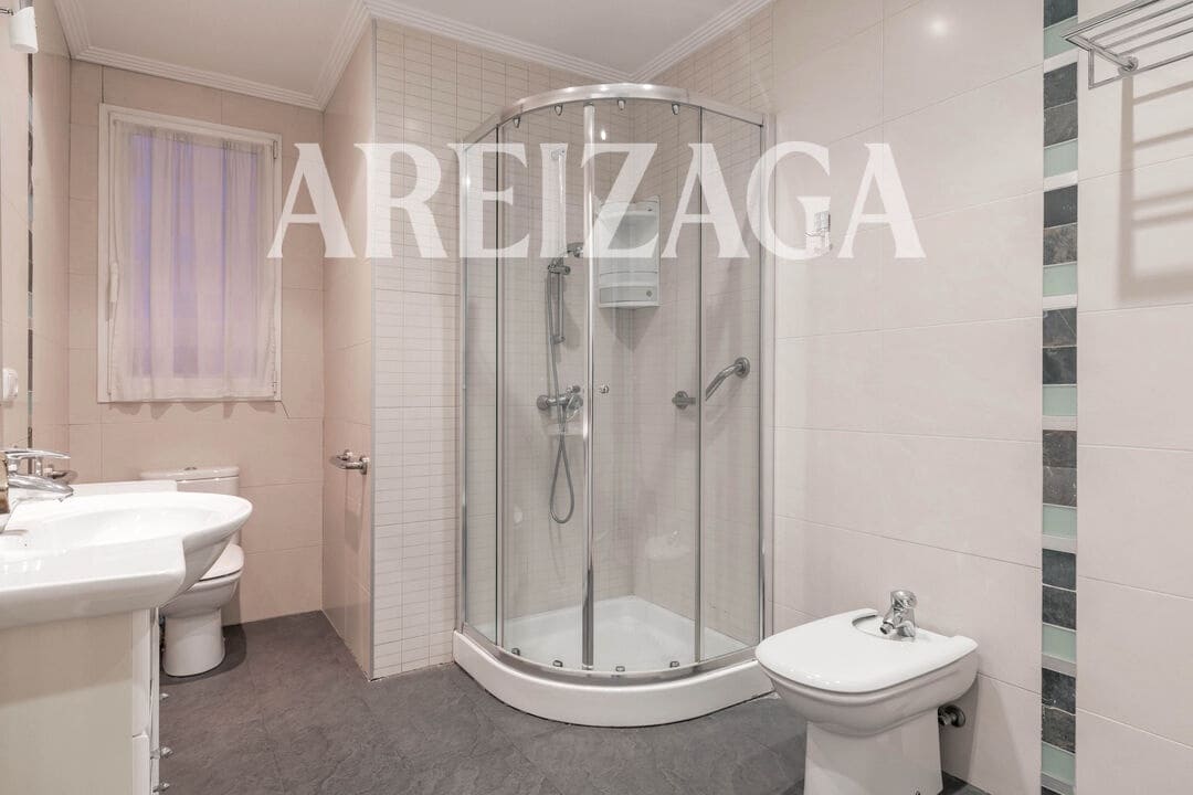 4 bedroom Flat for sale in Donostia-San Sebastian - € 980,000 (Ref: 9844487)