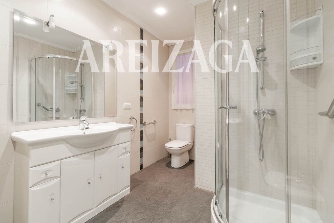 4 bedroom Flat for sale in Donostia-San Sebastian - € 980,000 (Ref: 9844487)