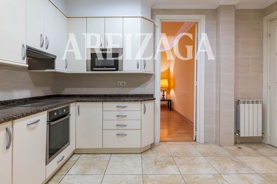 4 bedroom Flat for sale in Donostia-San Sebastian - € 980,000 (Ref: 9844487)