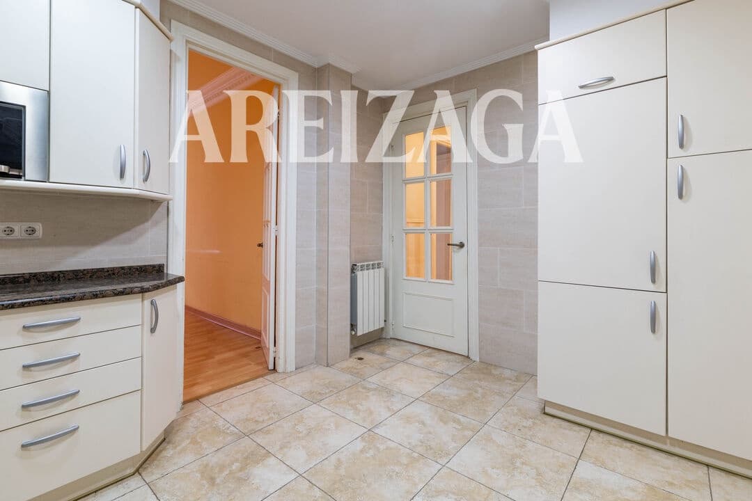 4 bedroom Flat for sale in Donostia-San Sebastian - € 980,000 (Ref: 9844487)