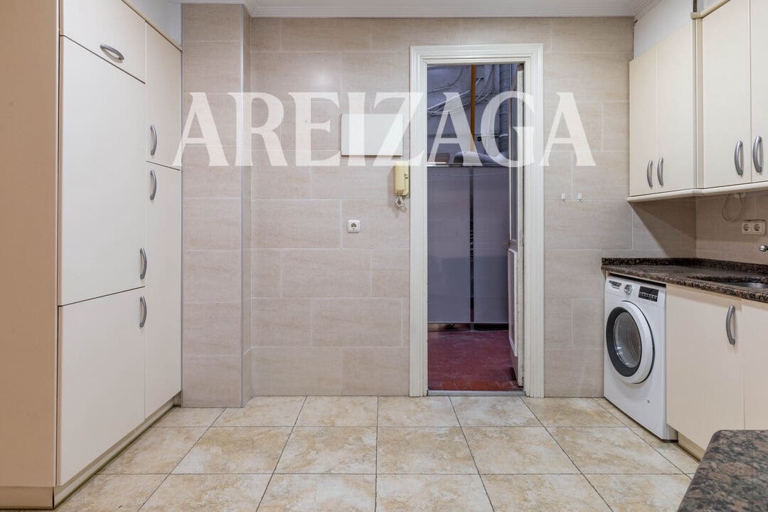 4 bedroom Flat for sale in Donostia-San Sebastian - € 980,000 (Ref: 9844487)