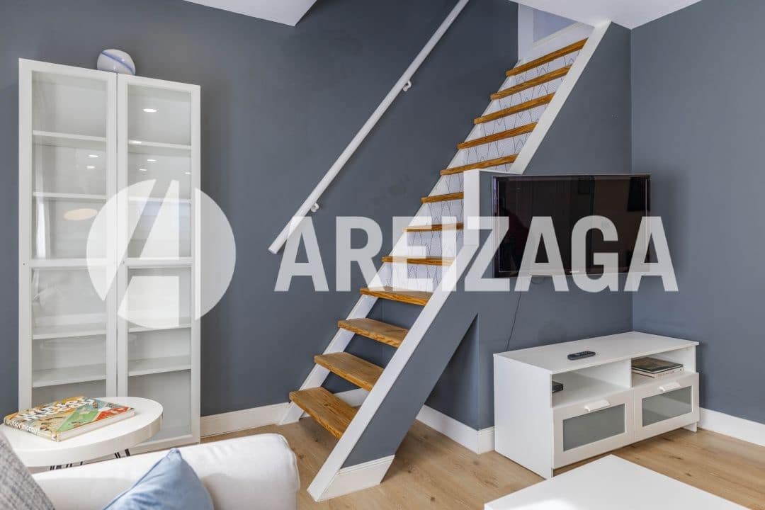 3 bedroom Apartment for sale in Donostia-San Sebastian - € 714,000 (Ref: 9850514)
