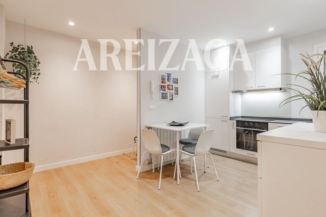 2 bedroom Flat for sale in Donostia-San Sebastian - € 725,000 (Ref: 9854520)