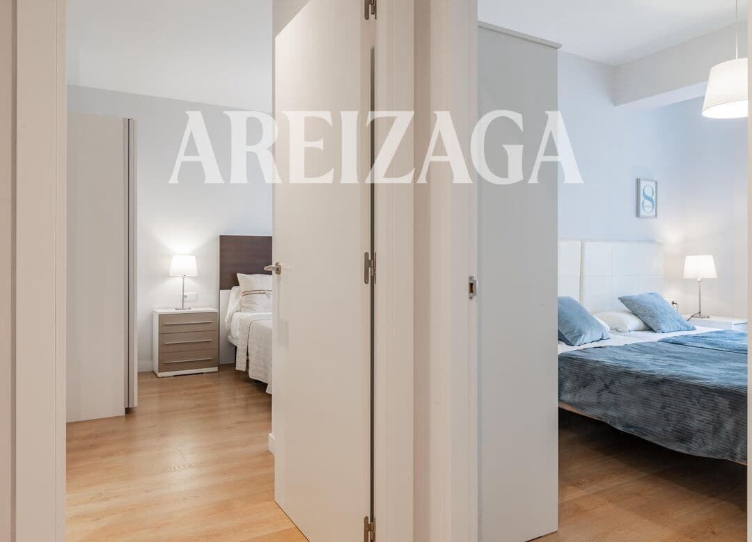 2 bedroom Flat for sale in Donostia-San Sebastian - € 725,000 (Ref: 9854520)