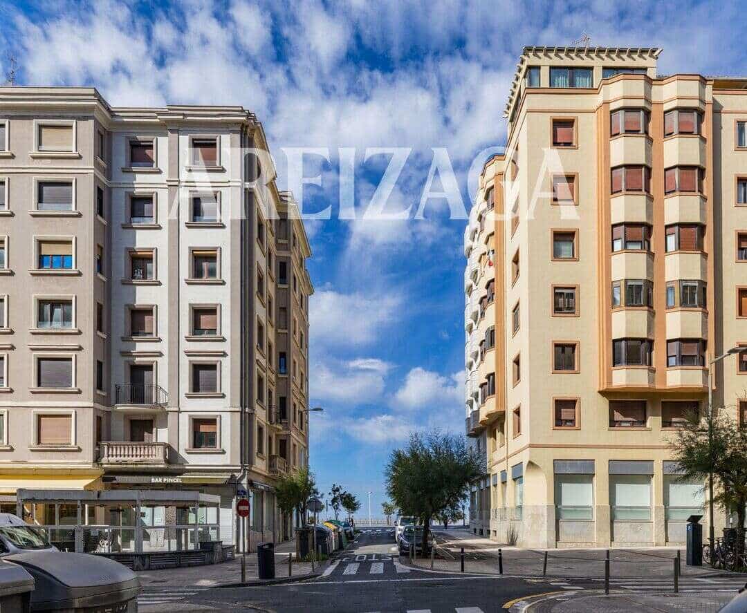 2 bedroom Flat for sale in Donostia-San Sebastian - € 725,000 (Ref: 9854520)