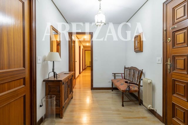 4 soveværelse Lejlighed til salg i Donostia-San Sebastián - € 879.000 (Ref: 9856175)