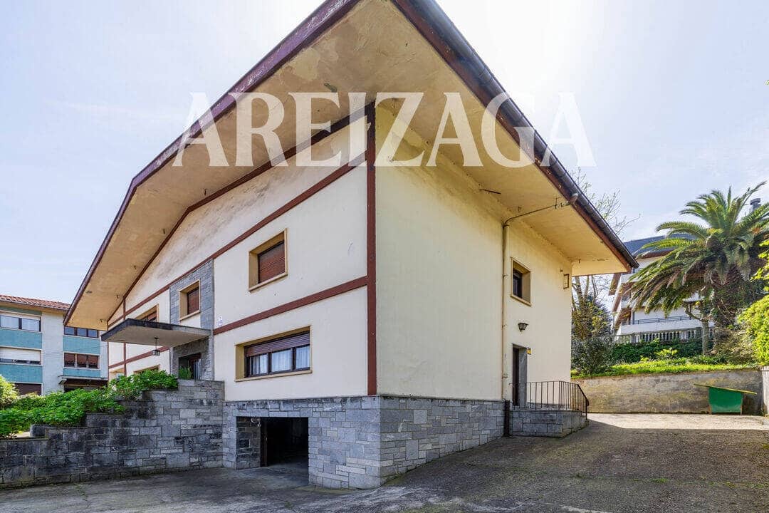 9 soveværelse Byhus til salg i Donostia-San Sebastian - € 1.500.000 (Ref: 9868025)